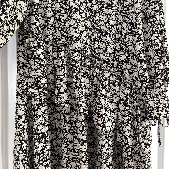 Leaf Floral Asymmetrical Ruffle Dress - XS - Picture 2 of 5